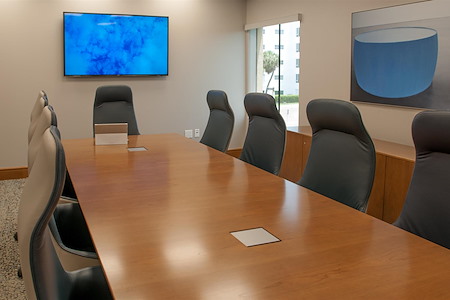 Symphony Workplaces - Palm Beach - Ocean Board Room