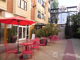 The 5th Floor Coworking Space @ 5th Street Market