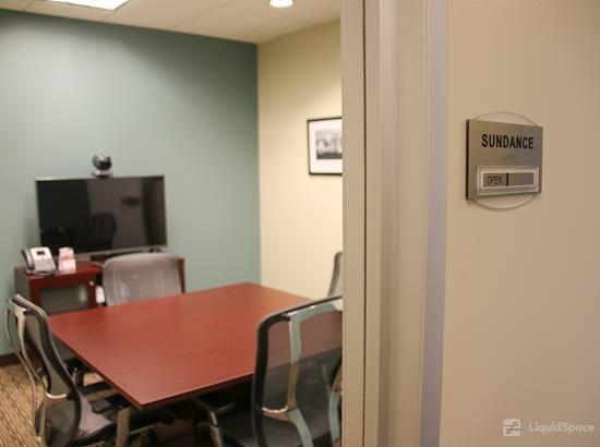 Working at Regus | Sacramento - Promenade Circle at Sacramento