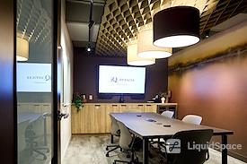 iQ Offices | 222 Queen St