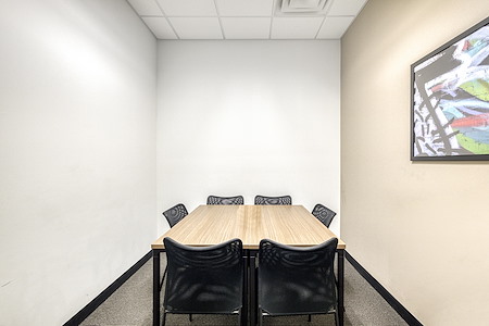 Regus | Harbourside Place - Meeting Room
