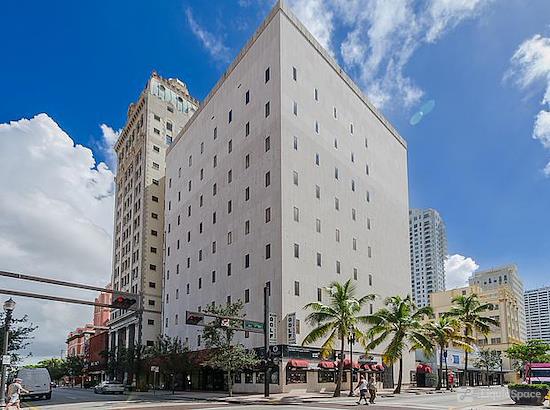 Working at mindwarehouse at Miami