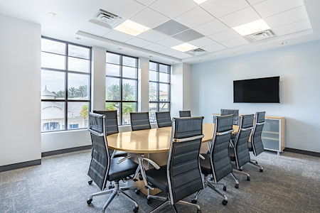 Regus | Grand Boulevard - Meeting Room