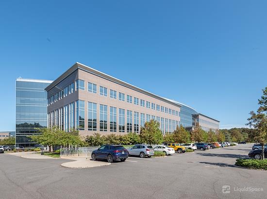 Working at Regus | Melville Expressway II at Melville