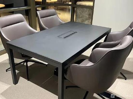Working at Aerofoil Workspace at Melbourne Airport