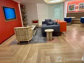 Carr Workplaces - Tysons