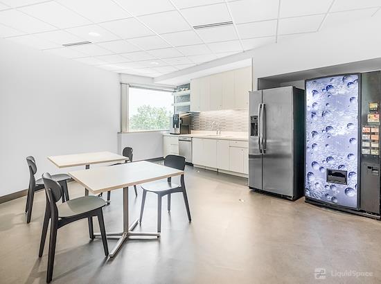 Working at HQ | IL, Oak Brook/West - Westbrook Corporate Center at Westchester