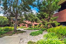 (CTR) Centerstone Plaza