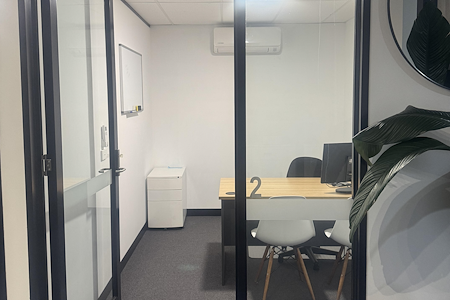 The Staple Group - Office 2