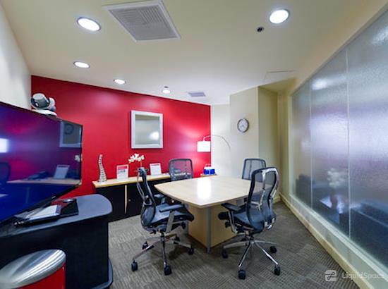 Working at Regus || Hamilton at Campbell
