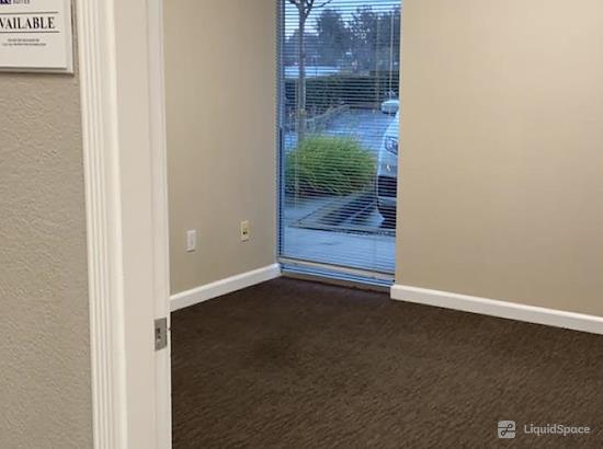 Working at Roseville Executive Suites at Roseville