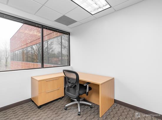 Working at Regus | 100 Horizon at Hamilton