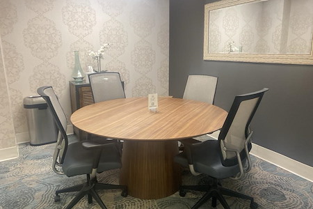 Quest Workspaces - West Palm Beach Downtown - Conference Room - 3rd Floor