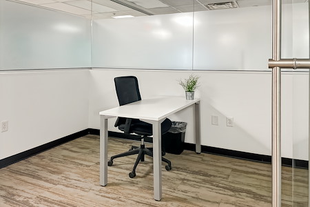 Regus | FL, DeLand - Industrial Blvd - Day Desk