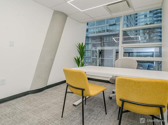 Working at Bounz - The Anti-Office, Office Company at Vancouver