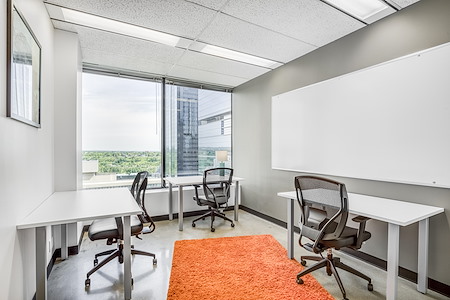 Regus | Calgary Place - Day Desk