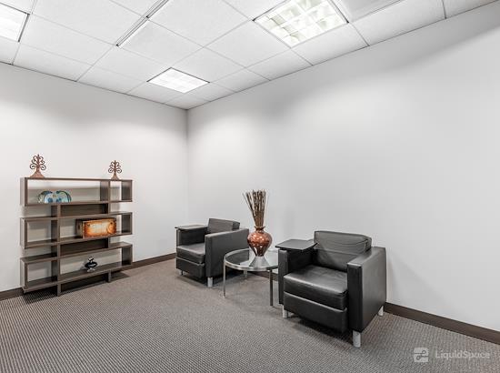 Working at HQ | Illinois, Schaumburg - 1600 Corporate Center at Rolling Meadows