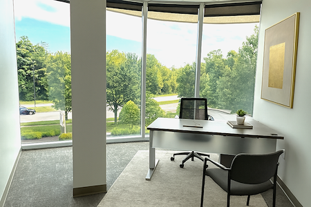 Werkstatt360 - Franklin - 213 Spacious Private Window Office