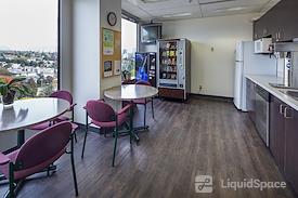 OfficeSuites At Airport Square