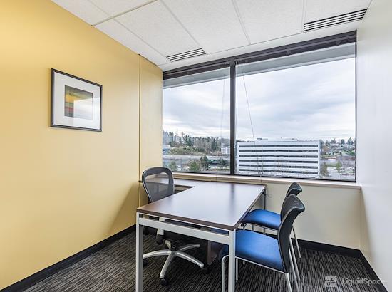 Working at Regus || Triton Towers Three at Renton