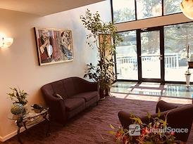 Barros Executive Center