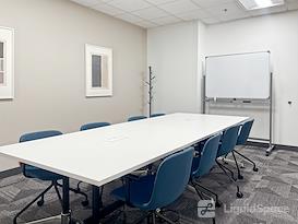 HQ | IL, Naperville - South Washington St