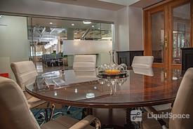Wilshire 1001 Premium Flex Space & Coworking Solutions