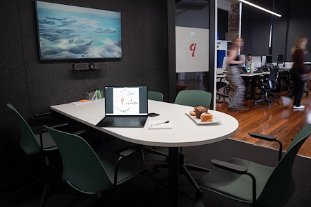 Inspire9 - Green Room