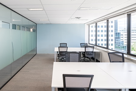 Regus | Canberra 15 Moore Street - Day Desk