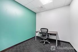 Regus || Lankershim Plaza