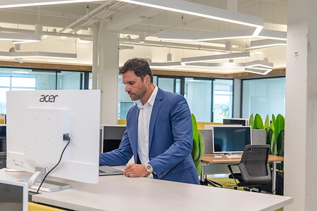 BIND Space - Coworking Desk
