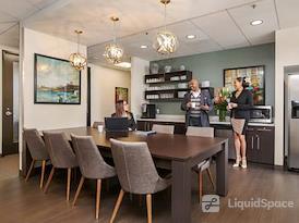 Regus | Del Amo