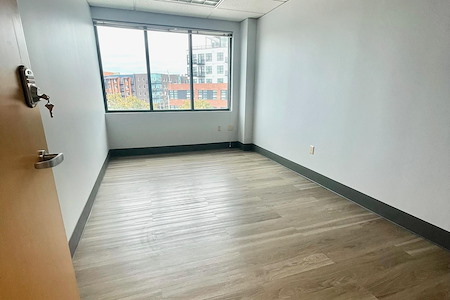 WorkSphere Ballard - Office 510 D