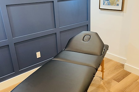 Khospace Aventura - Khospace Aventura Room #2 (Massage Bed)
