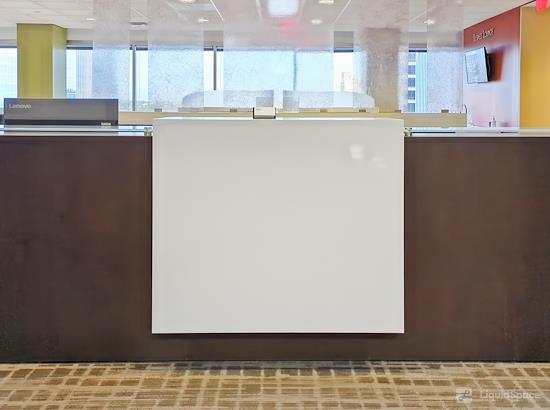 Working at Regus | Sun Trust Center Downtown at Richmond