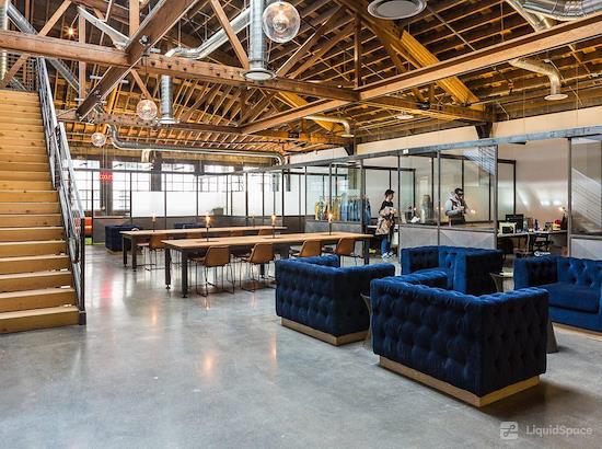 Working at CENTRL Office - Pearl District at Portland