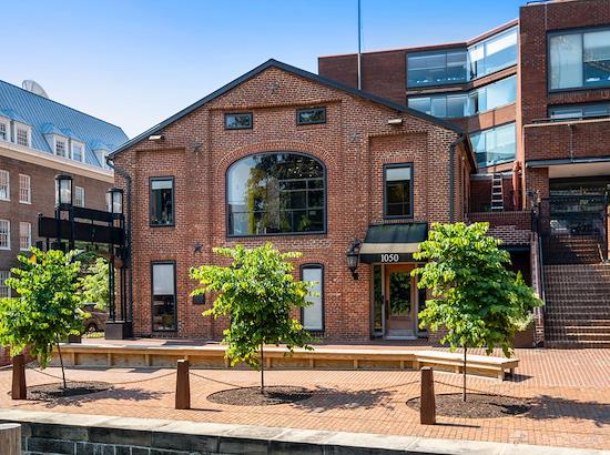 Working at Carr Workplaces - Georgetown at Washington