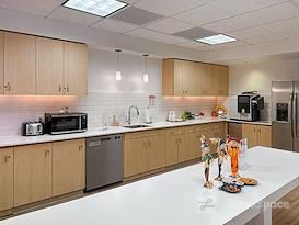 Regus | Foster Plaza