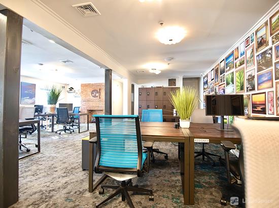 Working at En Masse Coworking at Morristown