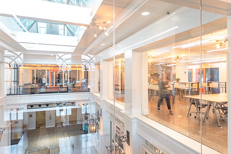 Expansive - Angebilt Building - Lounge Pass