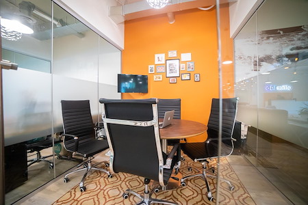 Office146 - Creative Meeting Space for 5: Studio ‘B’