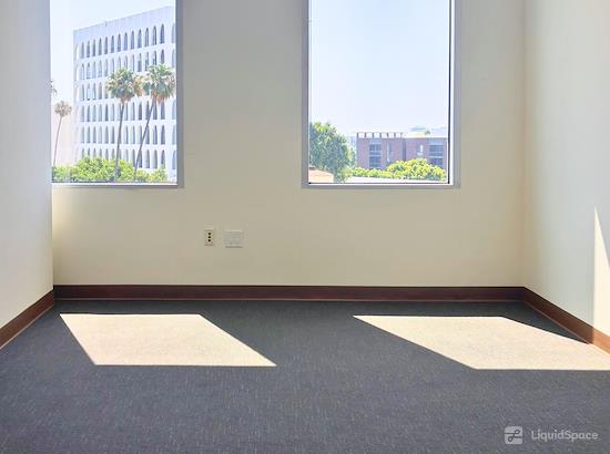Working at Beverly Hills Gateway Business Center at Beverly Hills
