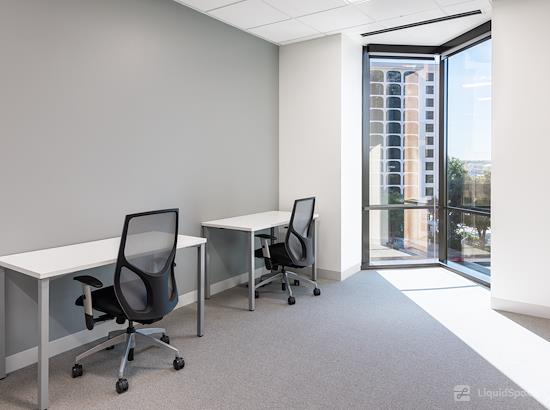 Working at Regus || 111 Congress at Austin