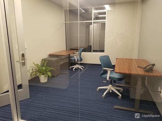 Working at Pacific Workplaces - Roseville at Roseville