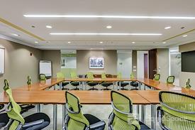 Carr Workplaces - Aon Center