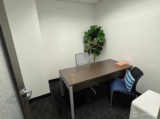 Working at Regus | 8383 Wilshire Boulevard at Los Angeles