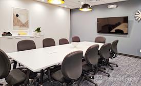 Regus | Champaign – N. Randolph St