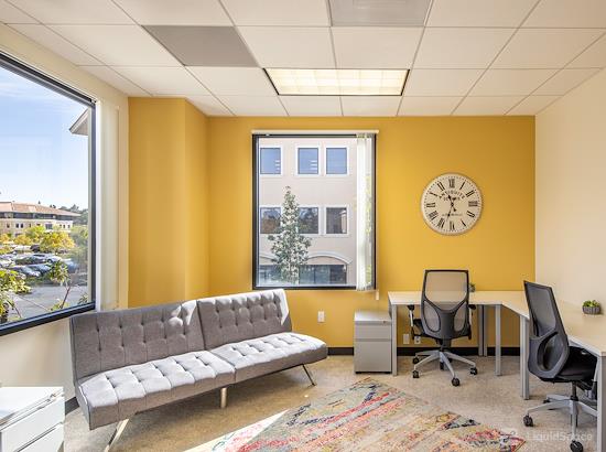Working at Regus || Westlake Park Place at Westlake Village