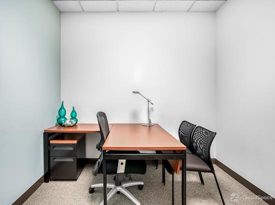 Working at Regus | Gateway Executive Park at Schaumburg