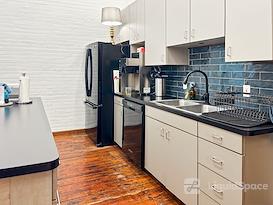 Regus | FL, Gainesville - Main St